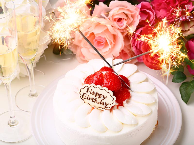大切なあの人 ご家族 お友達のお誕生日や記念日のお祝いにケーキやお花をご注文いただけます 伊東 ホテルニュー岡部 癒しの温泉旅館 公式 大江戸温泉物語グループ